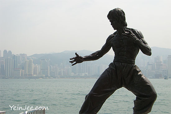 Bruce Lee statue at Avenue of Stars