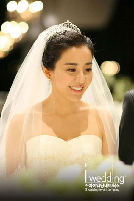 Korean actress Park Eun-hye wedding day