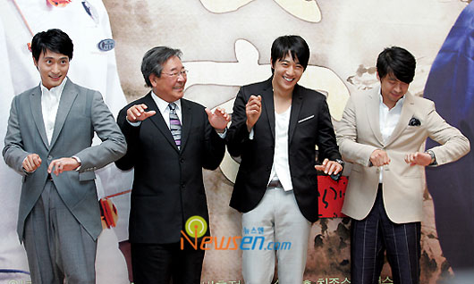 Sikgaek drama cast at press conference