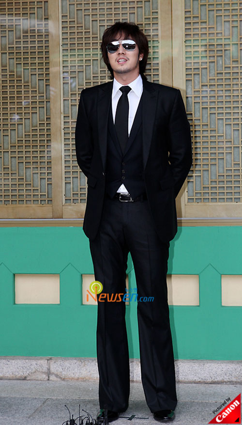 Picture of Korean actor So Ji-sub at Kwon Sang-woo wedding ceremony