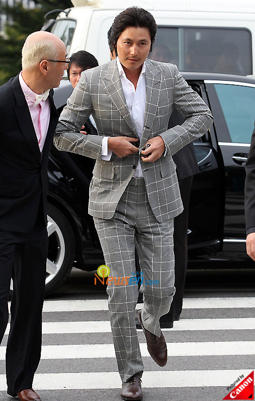 Picture of Korean actor Jung Woo-sung at Kwon Sang-woo wedding ceremony