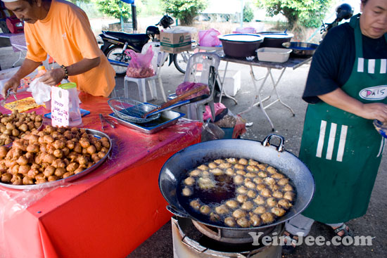 Photo of fried snacks at Ramadan bazaar in Penang, Malaysia