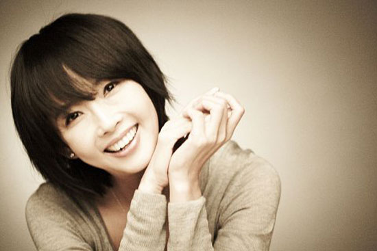 Picture of Korean actress Choi Jin-sil who committed suicide in October 2008 