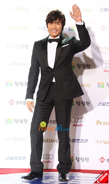 Korean actor Lee Byung-hun Blue Dragon Film Awards 2008