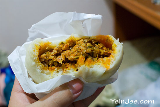 Spicy pork buns in Sungin-dong, Seoul
