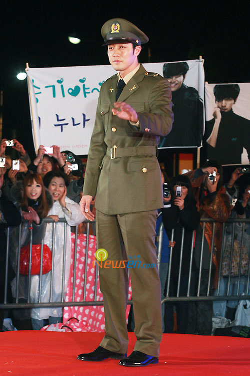 So Ji-sub at 2010 Baeksang Awards in Seoul