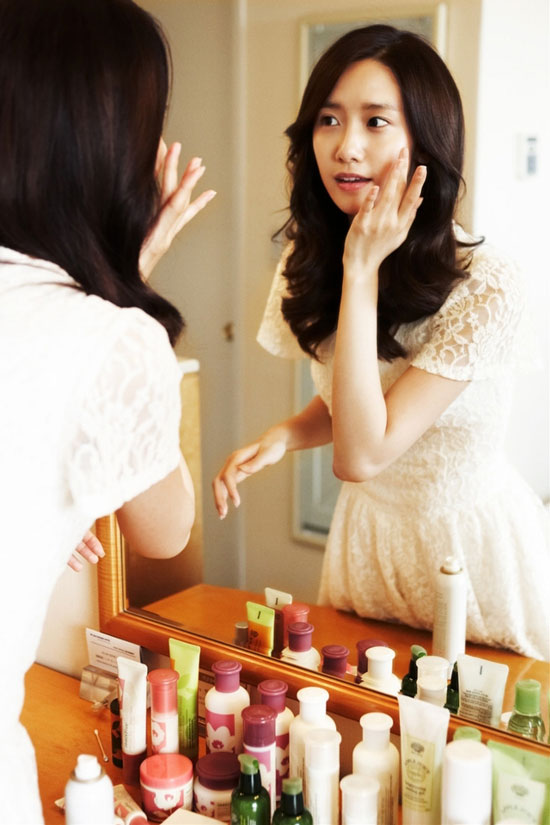 SNSD YoonA Korean cosmetics brand Innisfree