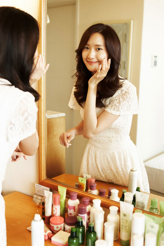 SNSD YoonA Korean cosmetics brand Innisfree