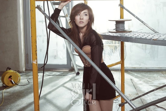 2ne1 Dara on Vogue Girl magazine