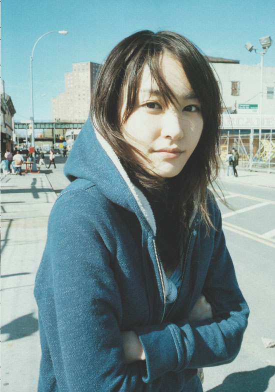 Gekkan Aragaki Yui photo book