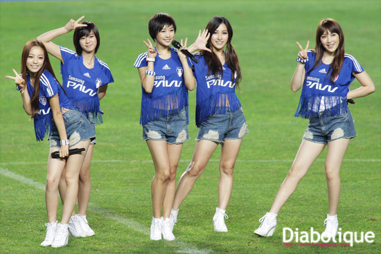 Korean girl group KARA at Suwon football match