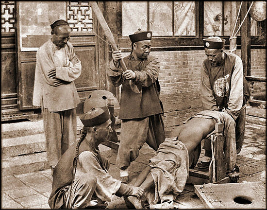 Old photo of Chinese punishment