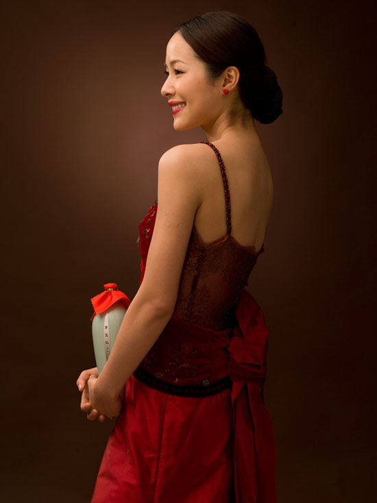Chinese actress-singer Jiang Yiyan