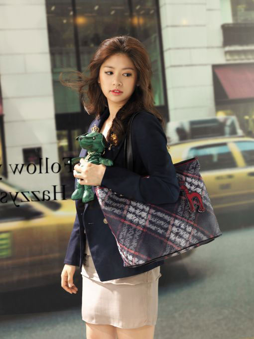 Jung So-min for Hazzys bags