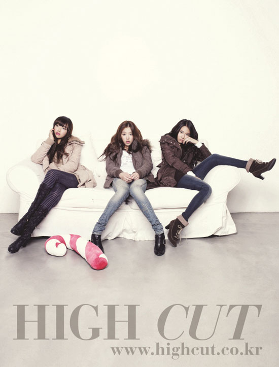 f(x) members High Cut magazine in Calvin Klein jeans