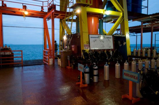 Malaysia Seaventures oil rig dive resort