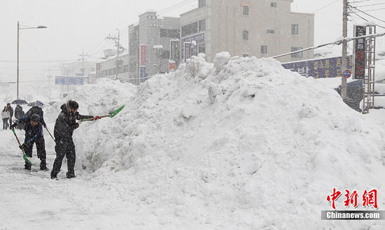 Record snow in Gangwon, South Korea