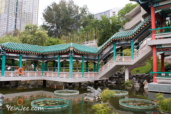 Hong Kong Wong Tai Sin Temple garden