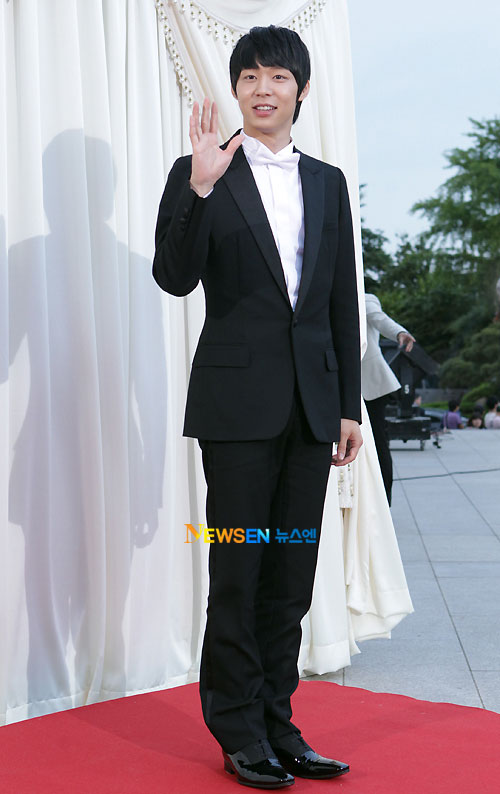 Park Yoo-chun Baeksang Awards 2011