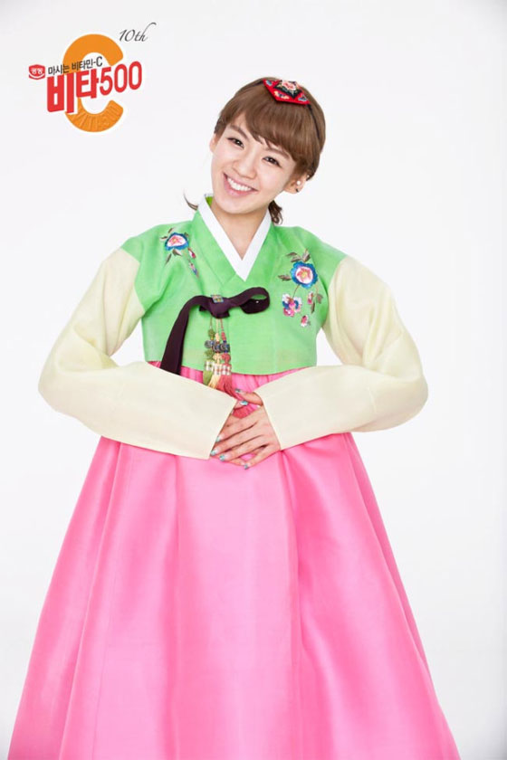 SNSD Hyoyeon in Hanbok dress for Vita500