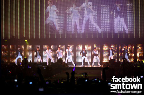 Super Junior at SMTown Live in Paris 2011