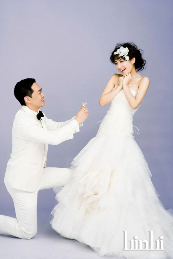 S.H.E Selina and Richard Chang wedding photo