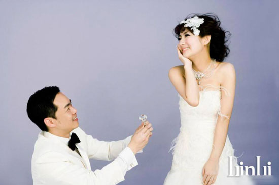 S.H.E Selina and Richard Chang wedding photo