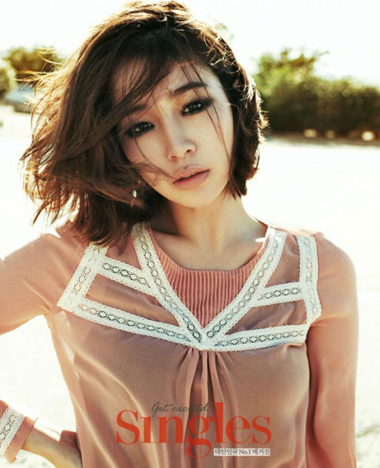 Lee Min-jung California Singles