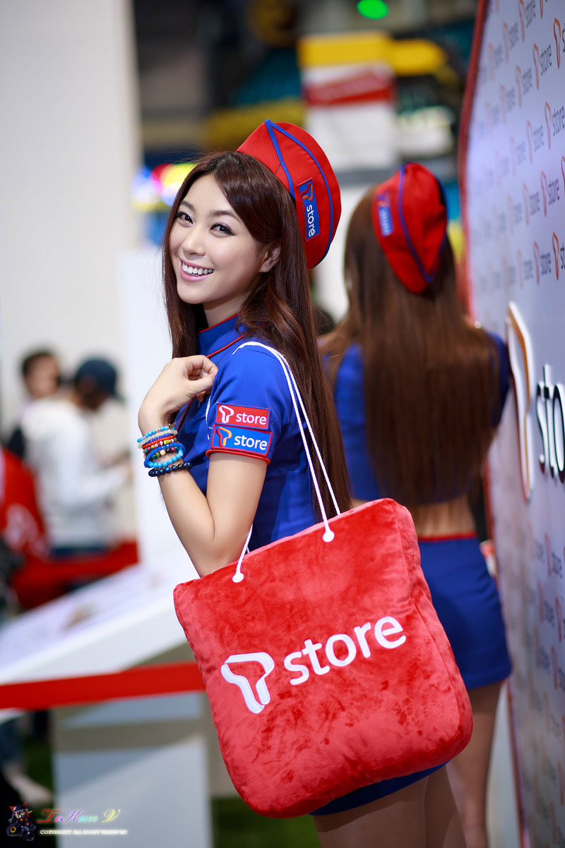 Korean model Ju Da Ha G-STAR Game Show 2012