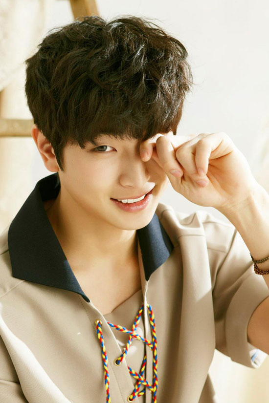 2AM member Jinwoon picture