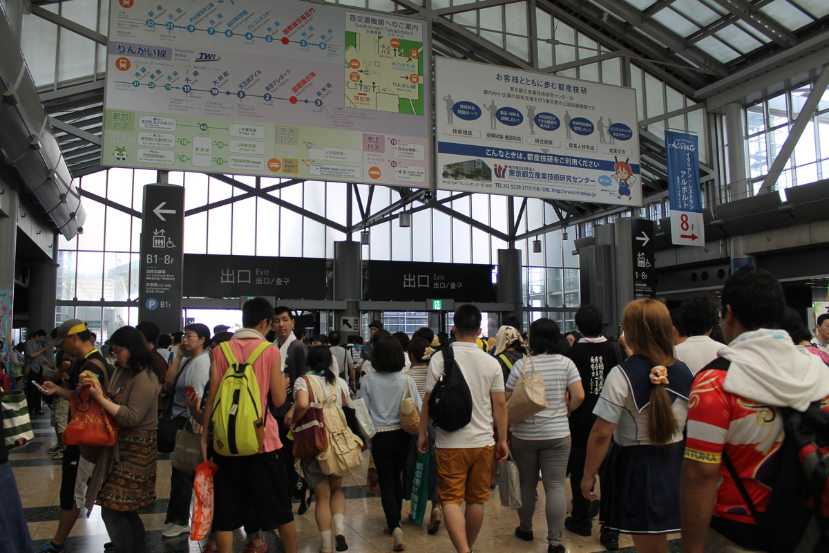 Comiket 86 crowd