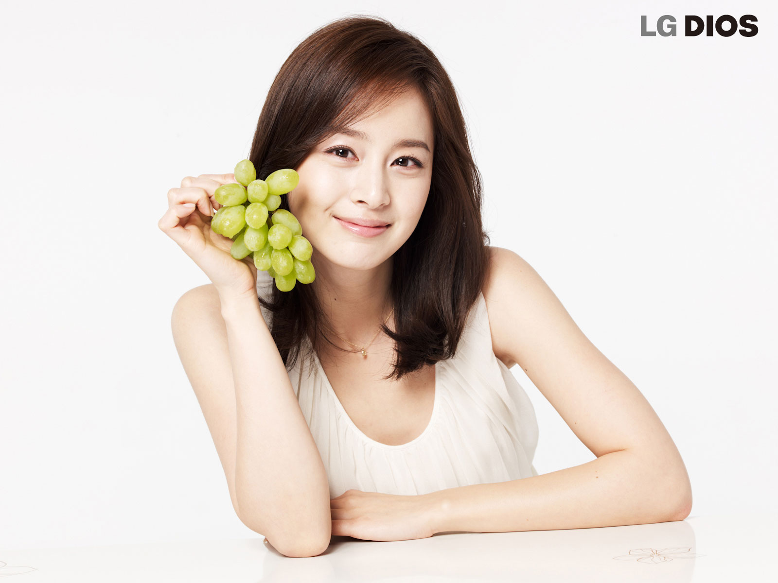 Kim Tae Hee LG DIOS 2011 advertisement